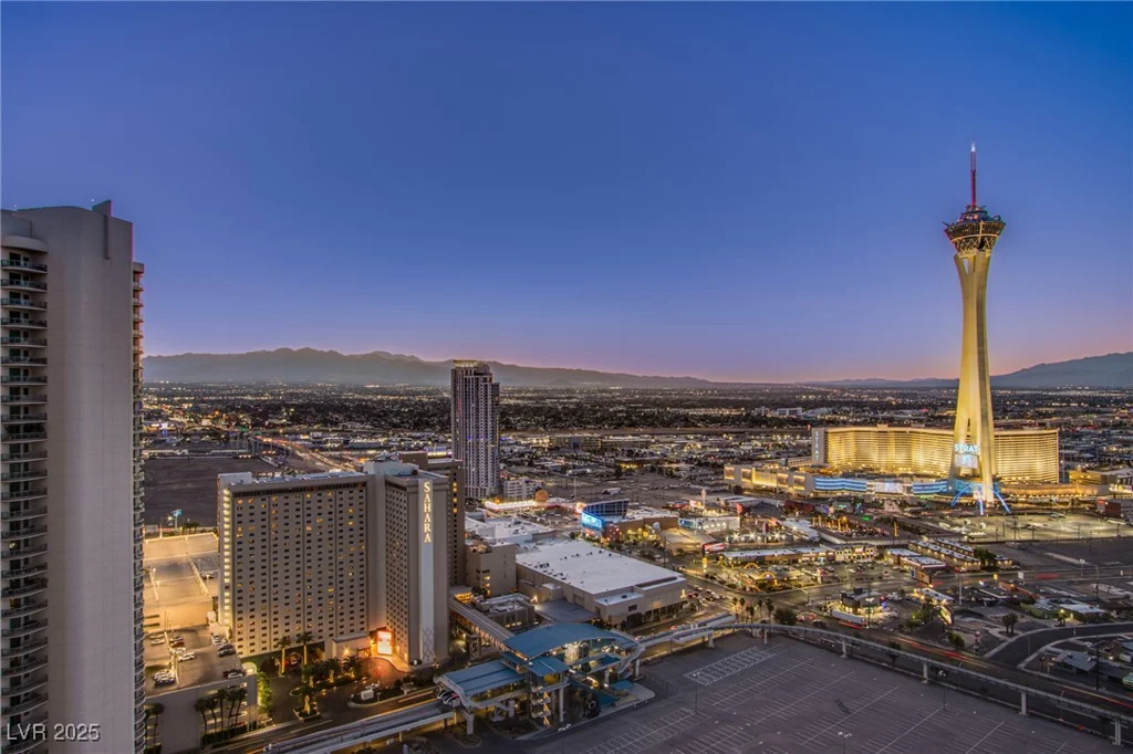 322 Karen, Las Vegas, NV 89109