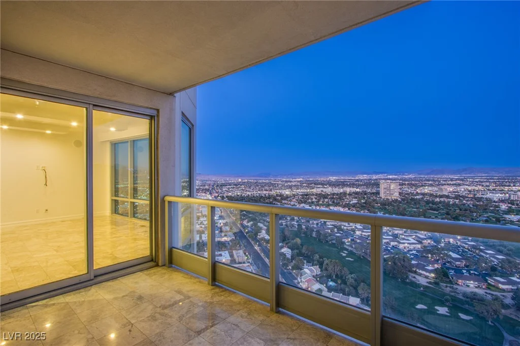 322 Karen, Las Vegas, NV 89109