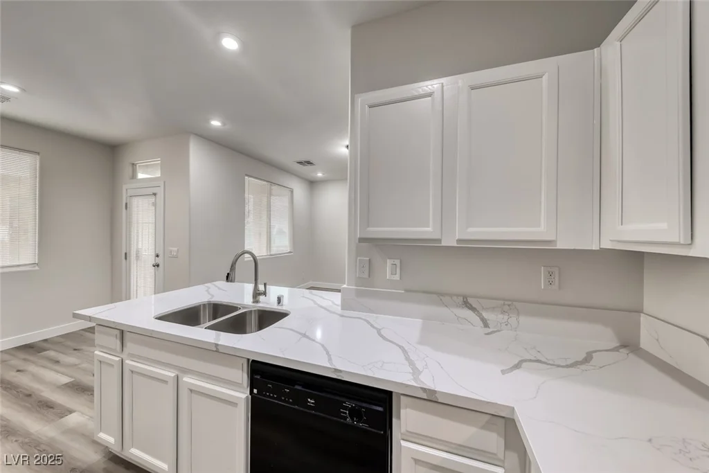 6554 Roundstone Bog, Las Vegas, NV 89139