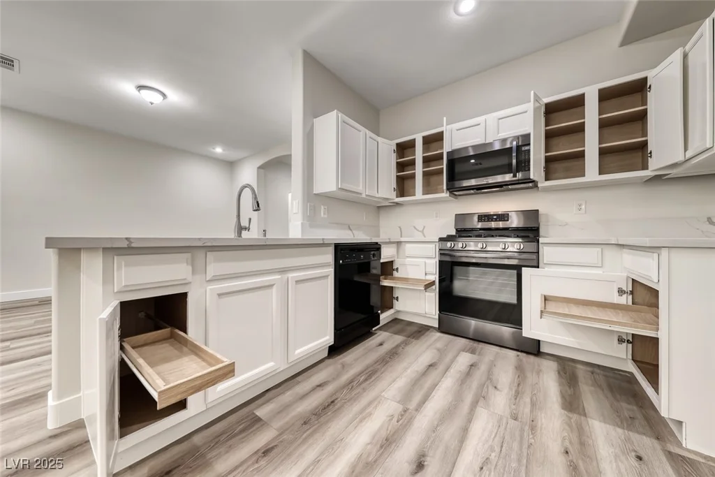 6554 Roundstone Bog, Las Vegas, NV 89139