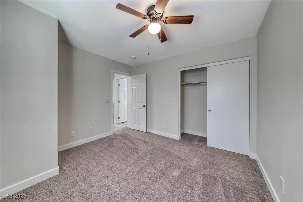 6554 Roundstone Bog, Las Vegas, NV 89139