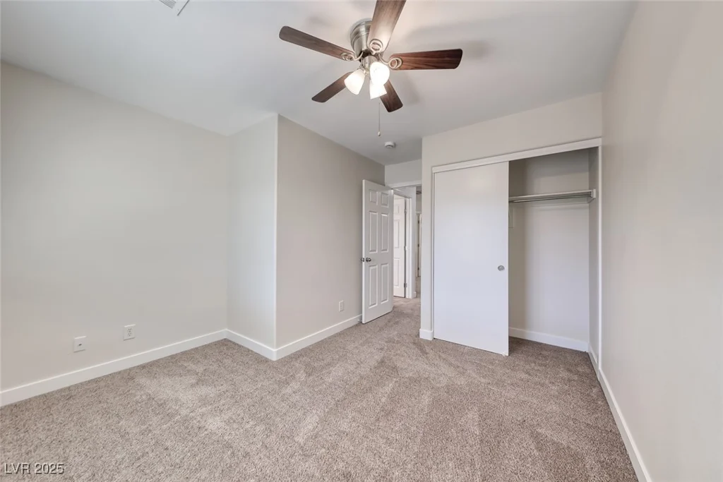 6554 Roundstone Bog, Las Vegas, NV 89139