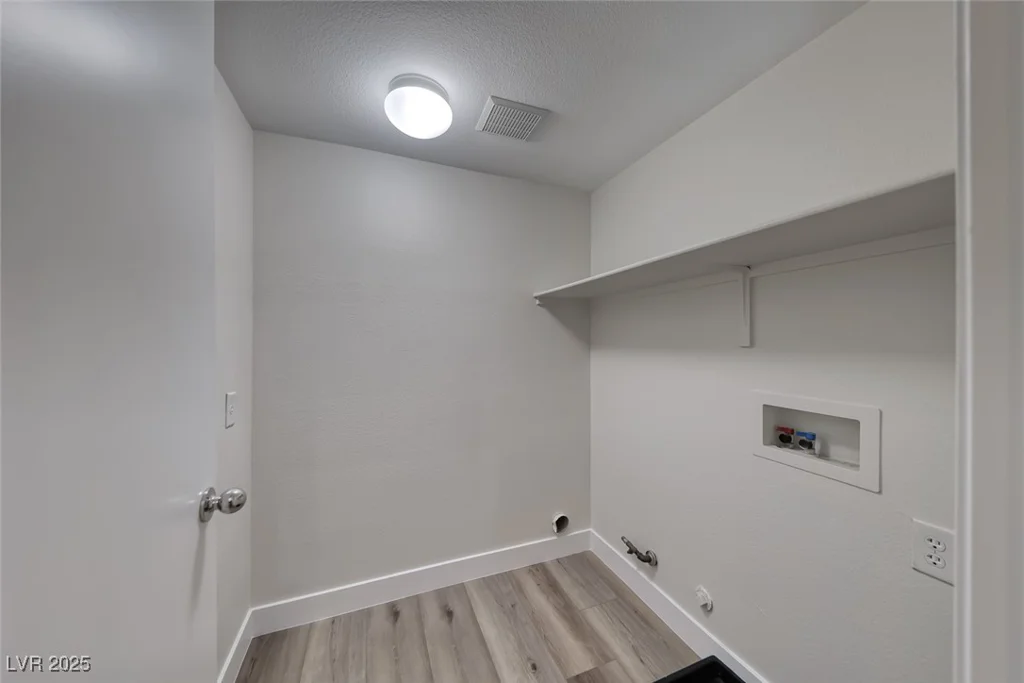 6554 Roundstone Bog, Las Vegas, NV 89139