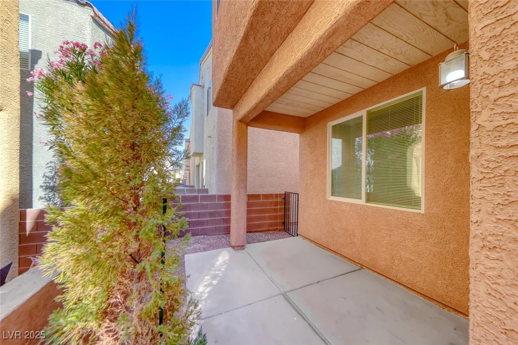 6554 Roundstone Bog, Las Vegas, NV 89139