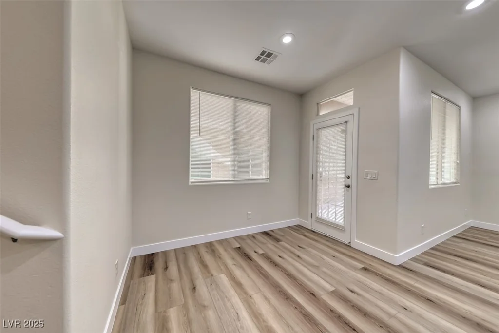 6554 Roundstone Bog, Las Vegas, NV 89139