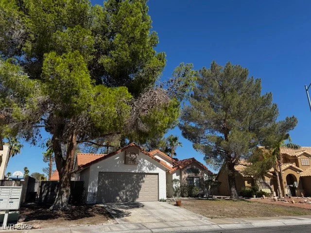 4904 Pinon, Las Vegas, NV 89130