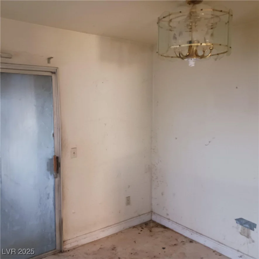 7547 Kalmalii, Las Vegas, NV 89147