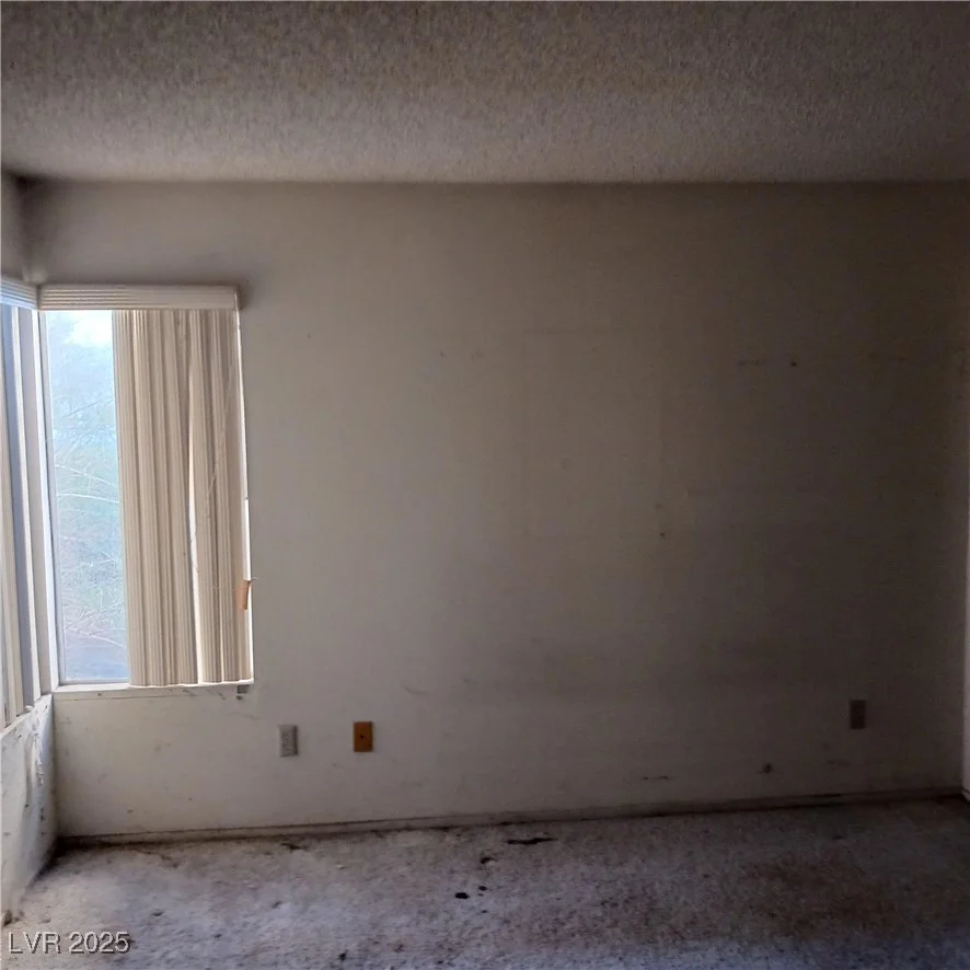 7547 Kalmalii, Las Vegas, NV 89147