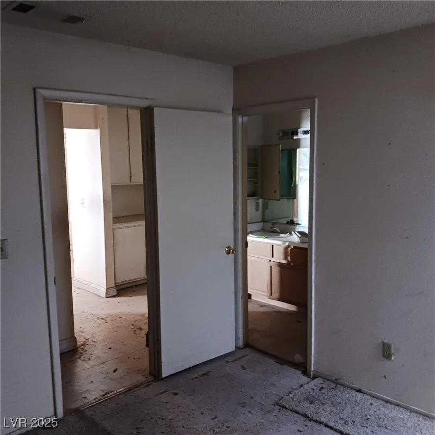 7547 Kalmalii, Las Vegas, NV 89147