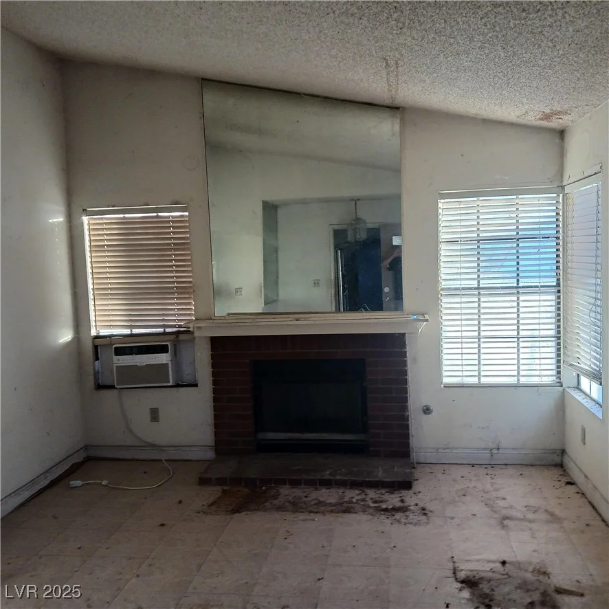 7547 Kalmalii, Las Vegas, NV 89147