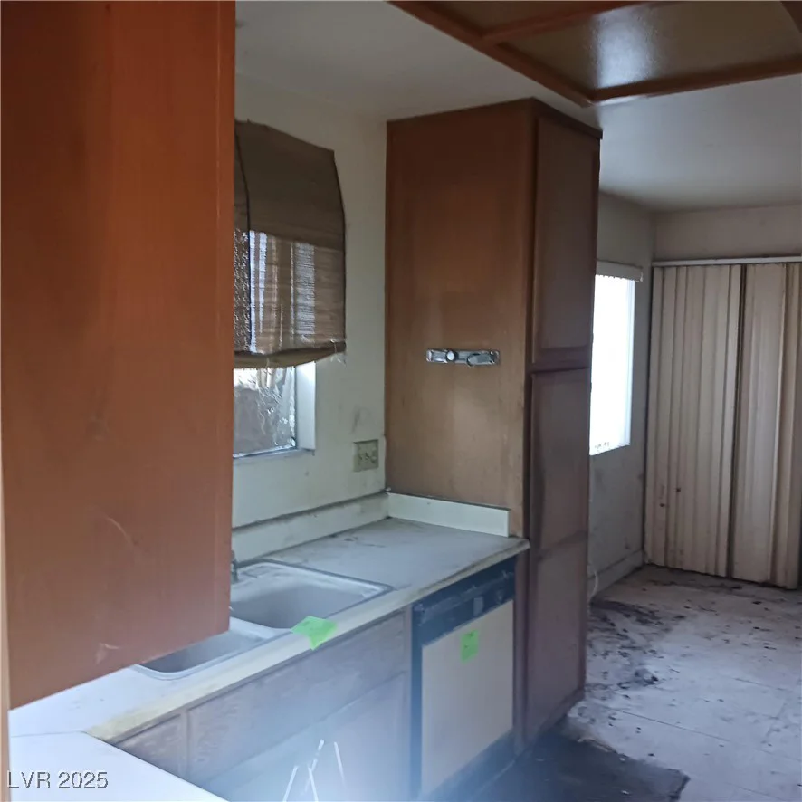 7547 Kalmalii, Las Vegas, NV 89147