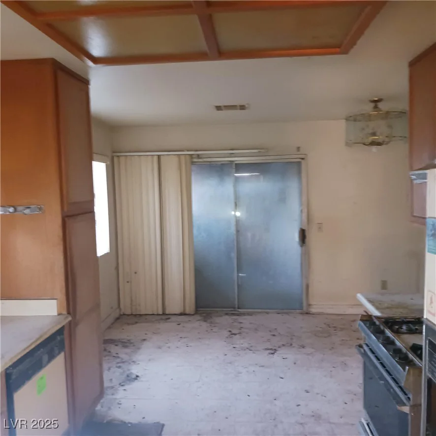 7547 Kalmalii, Las Vegas, NV 89147