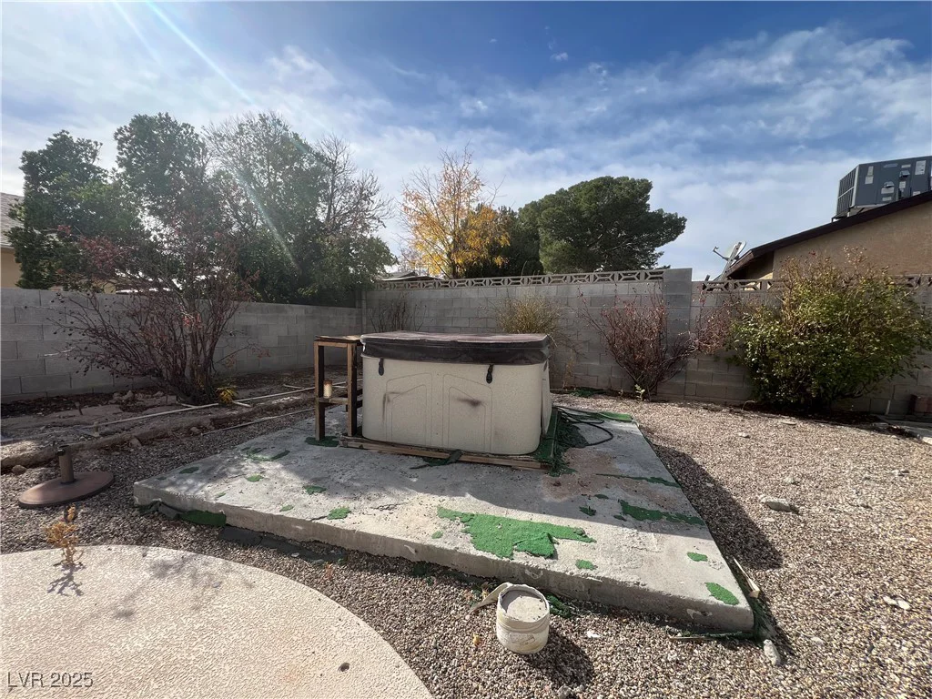6429 Roy Rogers, Las Vegas, NV 89108
