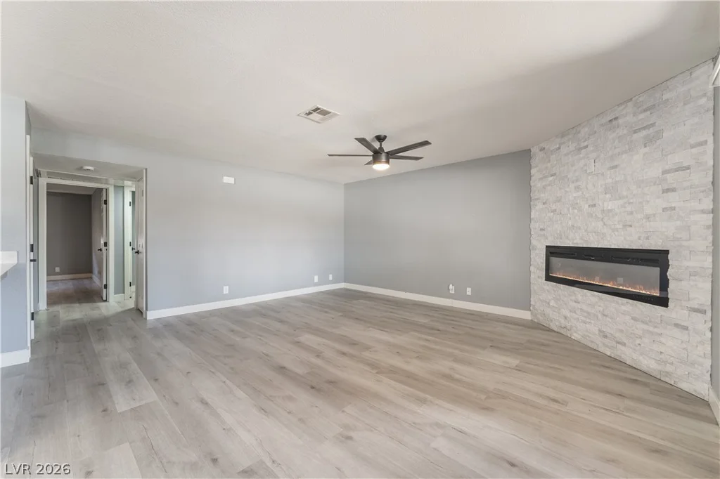936 Boulder Mesa, Las Vegas, NV 89128