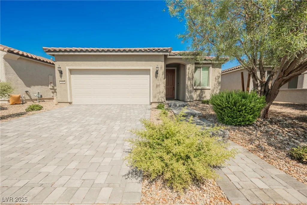 210 Mountain Cedar, North Las Vegas, NV 89031
