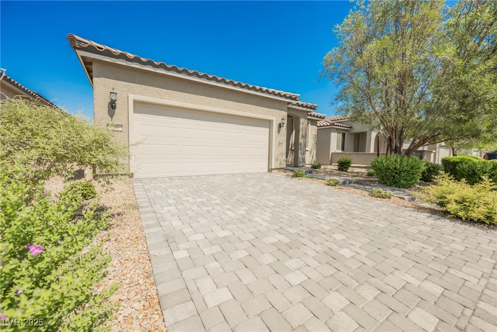 210 Mountain Cedar, North Las Vegas, NV 89031