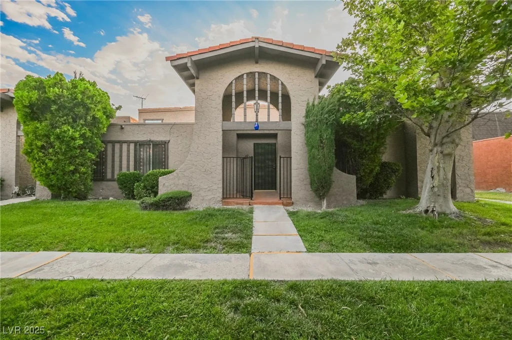 4670 Monterey, Las Vegas, NV 89169
