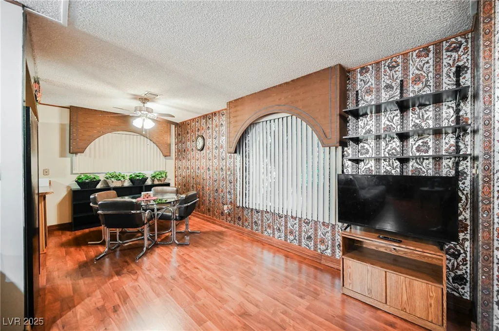 4670 Monterey, Las Vegas, NV 89169