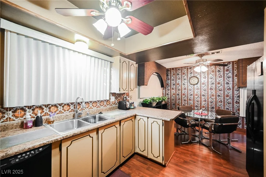 4670 Monterey, Las Vegas, NV 89169