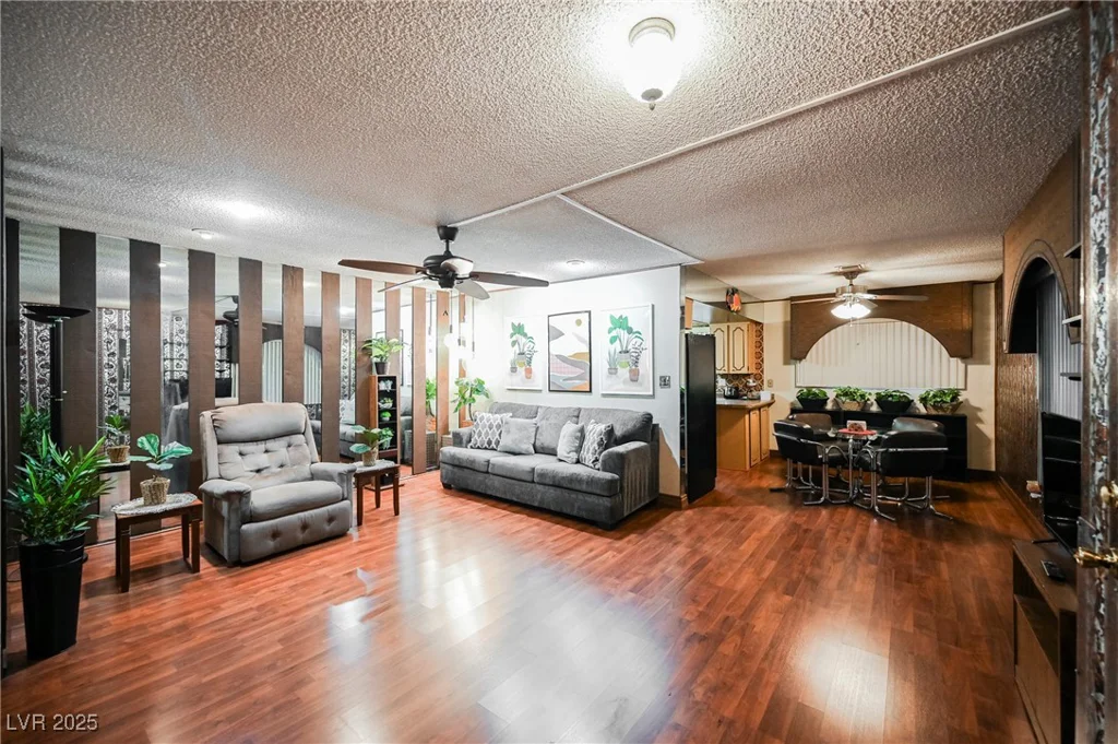 4670 Monterey, Las Vegas, NV 89169
