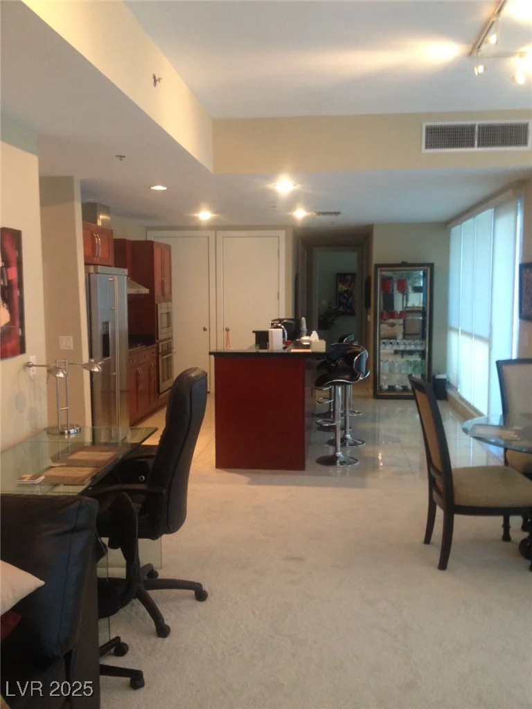4575 Dean Martin, Las Vegas, NV 89103