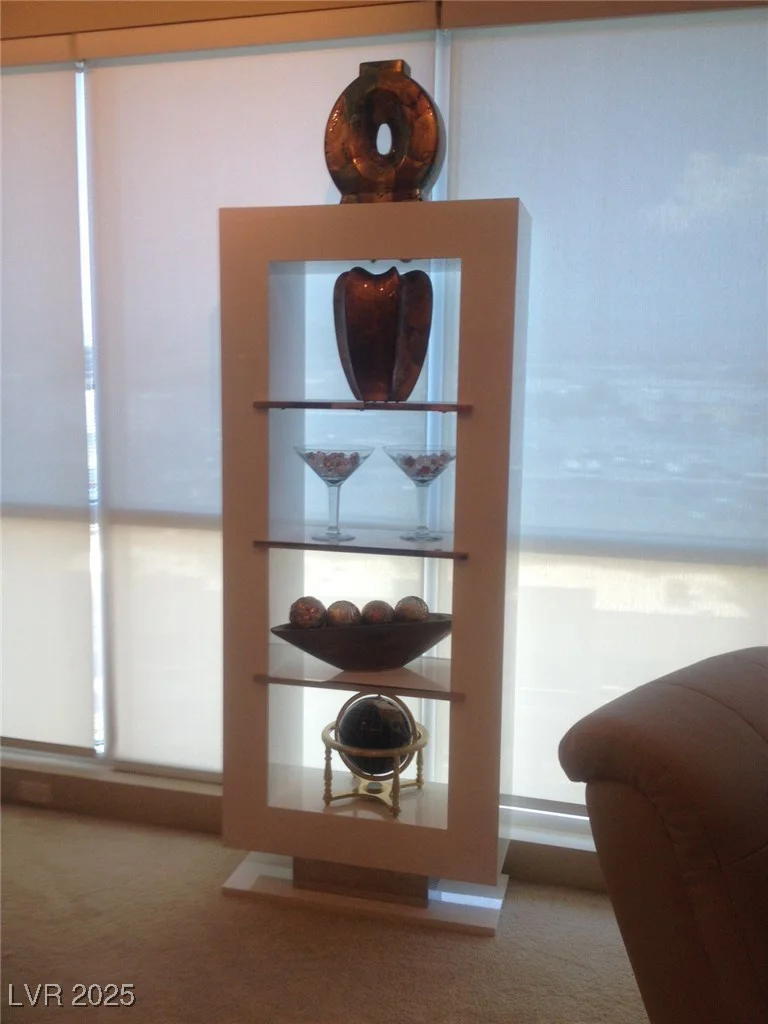 4575 Dean Martin, Las Vegas, NV 89103