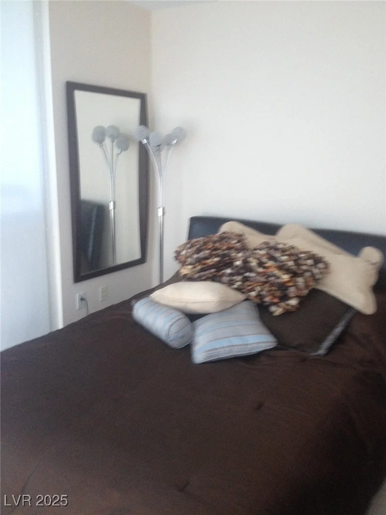 4575 Dean Martin, Las Vegas, NV 89103