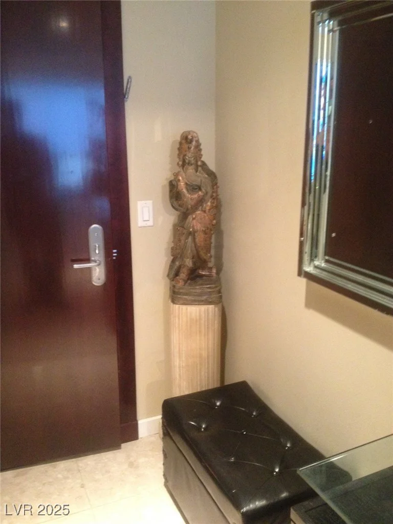 4575 Dean Martin, Las Vegas, NV 89103