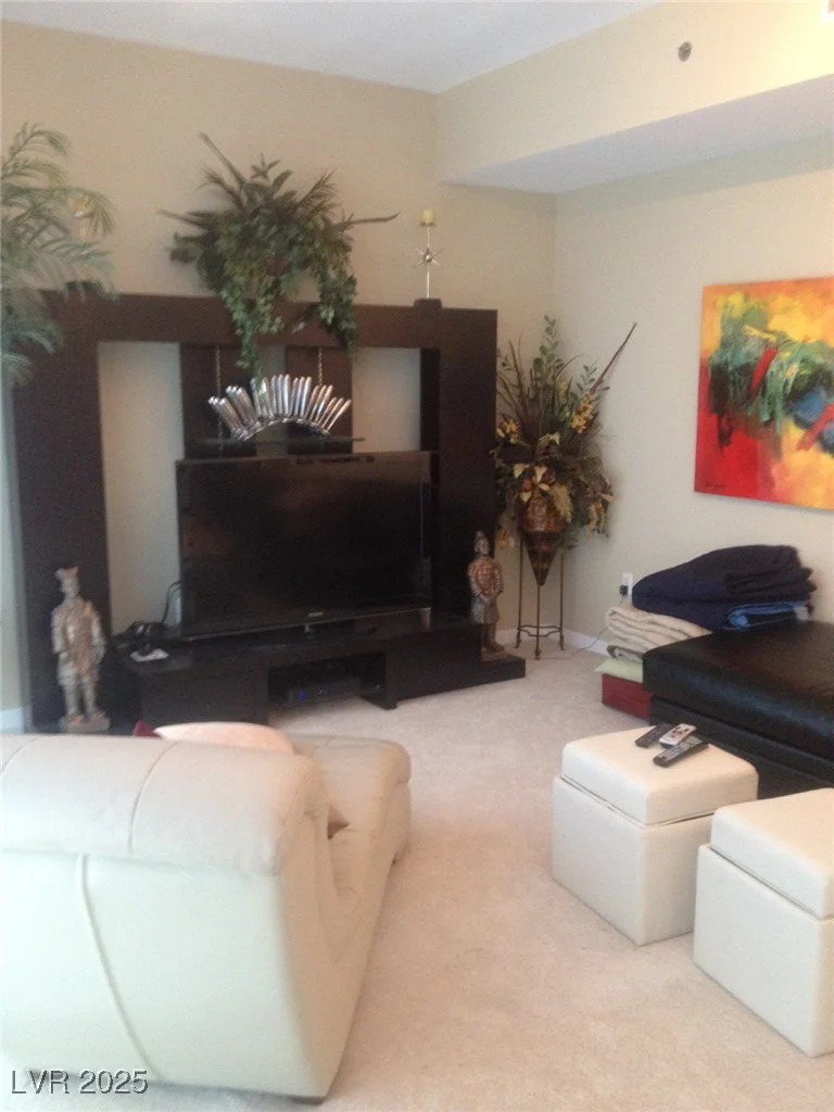 4575 Dean Martin, Las Vegas, NV 89103