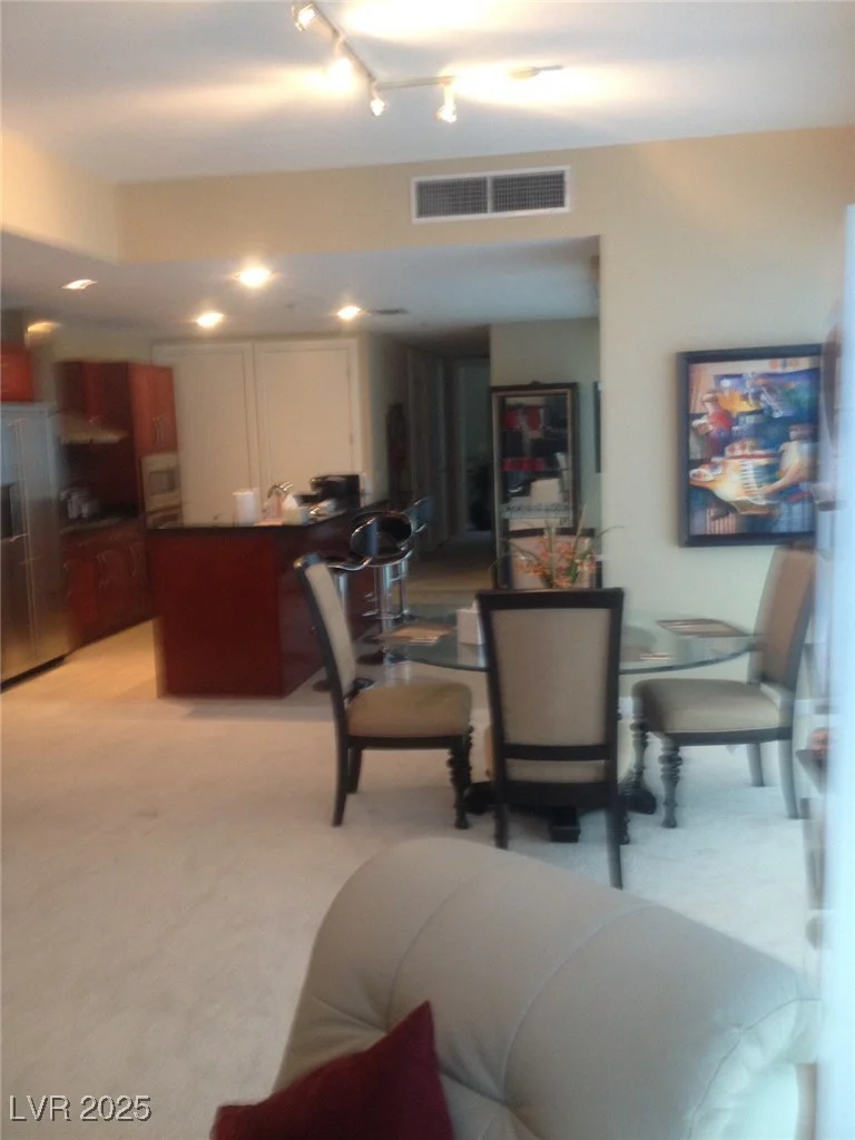 4575 Dean Martin, Las Vegas, NV 89103