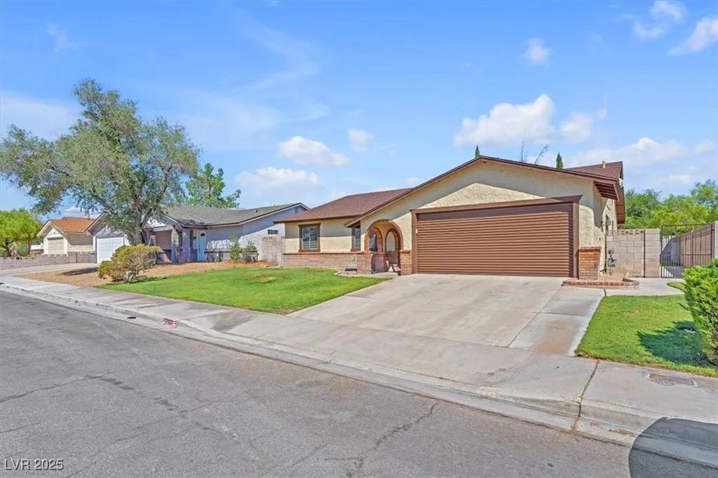7100 Alamosa, Las Vegas, NV 89128
