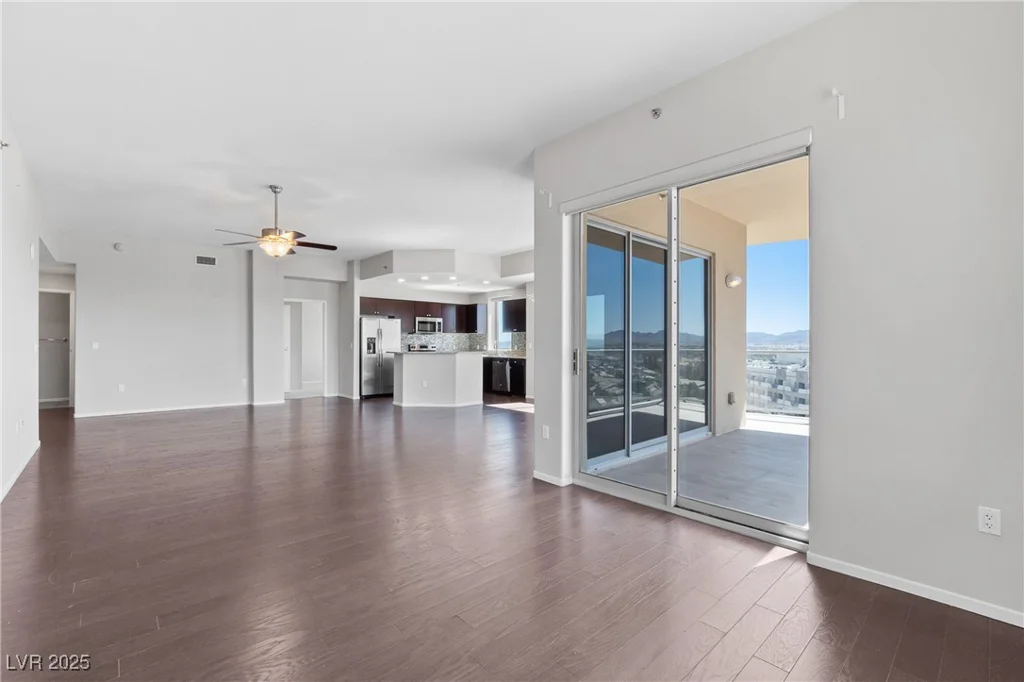 8255 Las Vegas, Las Vegas, NV 89123