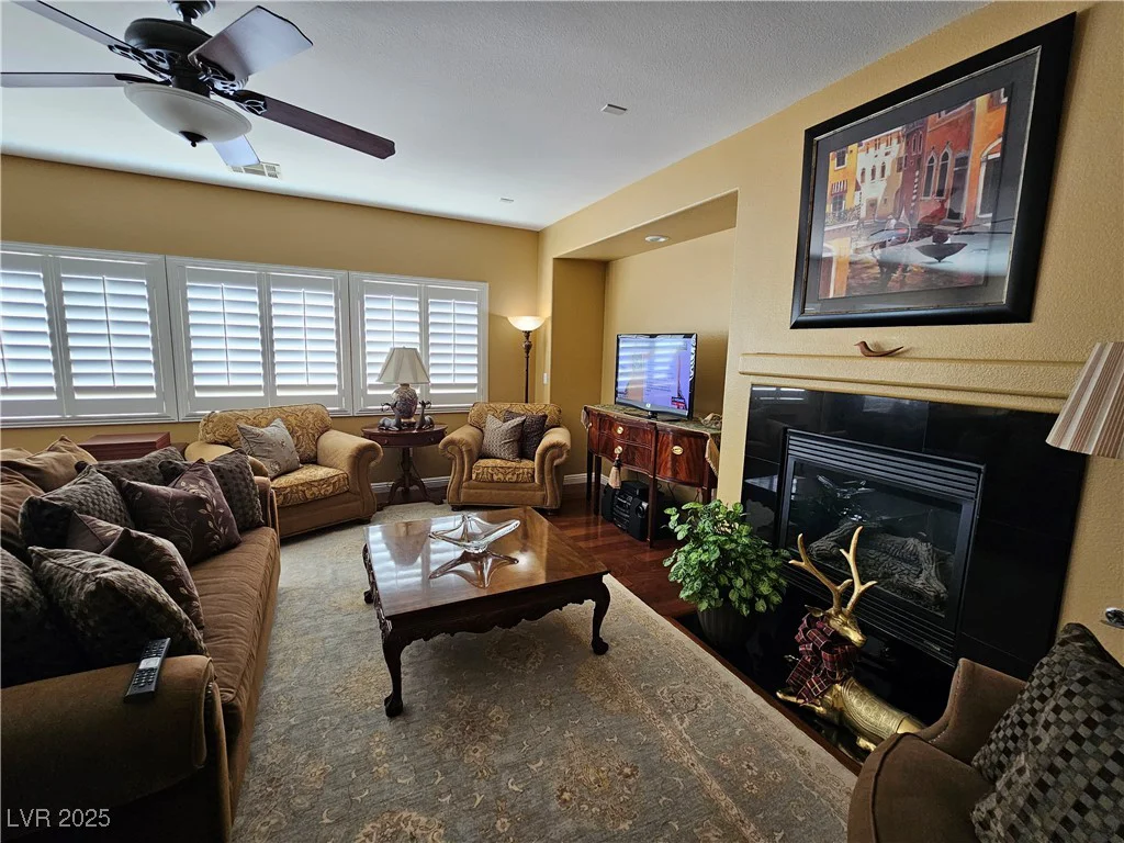 11329 Hedgemont, Las Vegas, NV 89138