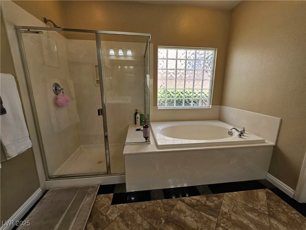 11329 Hedgemont, Las Vegas, NV 89138