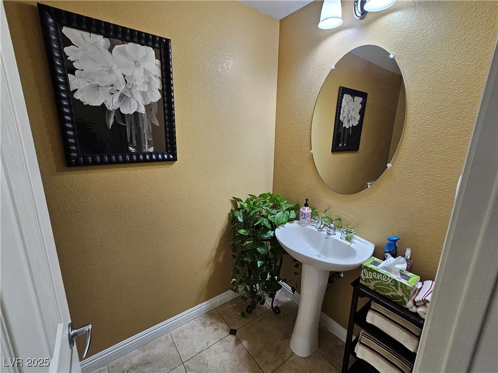 11329 Hedgemont, Las Vegas, NV 89138
