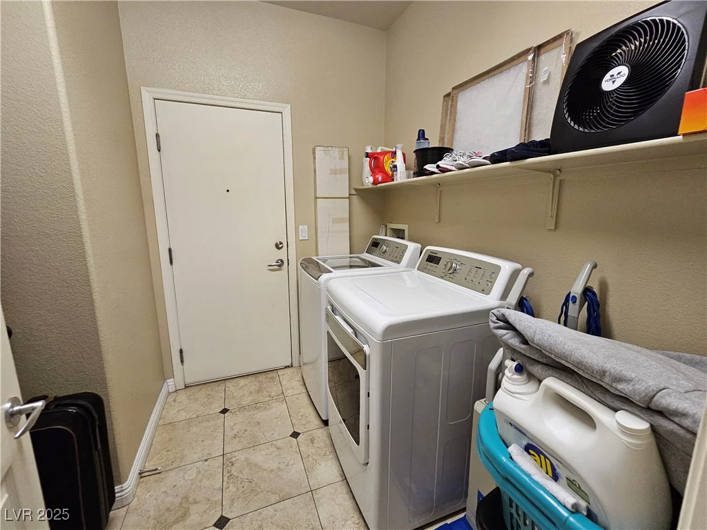 11329 Hedgemont, Las Vegas, NV 89138