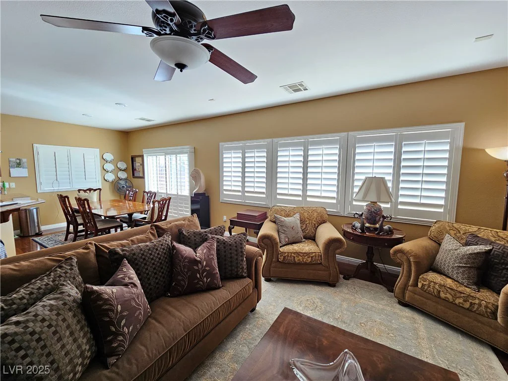 11329 Hedgemont, Las Vegas, NV 89138