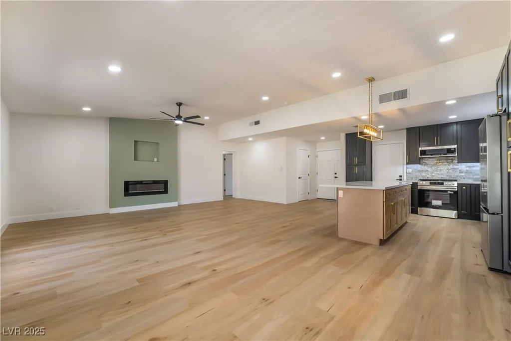 2700 Osborne, Henderson, NV 89014