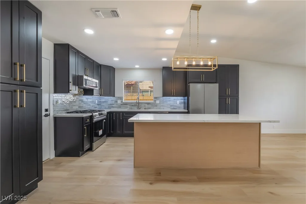 2700 Osborne, Henderson, NV 89014