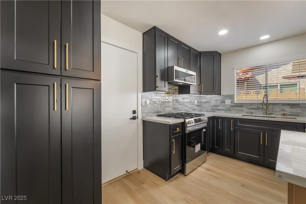 2700 Osborne, Henderson, NV 89014