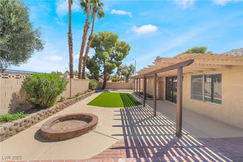 2700 Osborne, Henderson, NV 89014