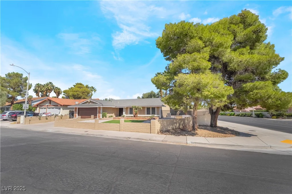 2700 Osborne, Henderson, NV 89014