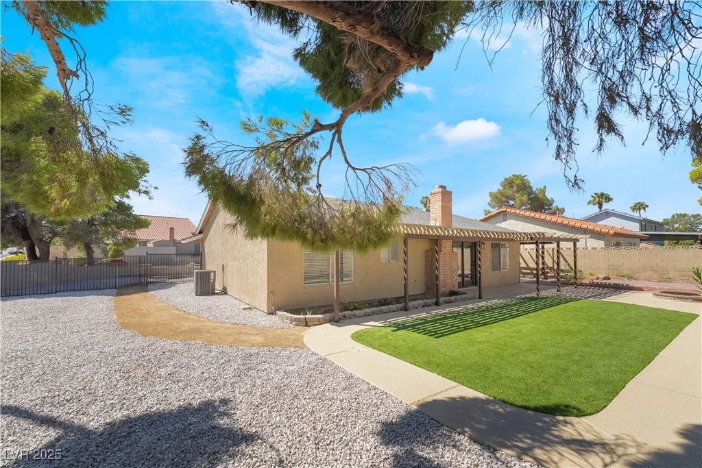 2700 Osborne, Henderson, NV 89014