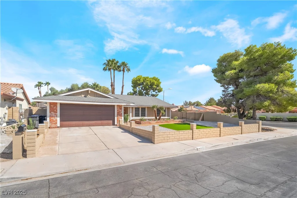 2700 Osborne, Henderson, NV 89014