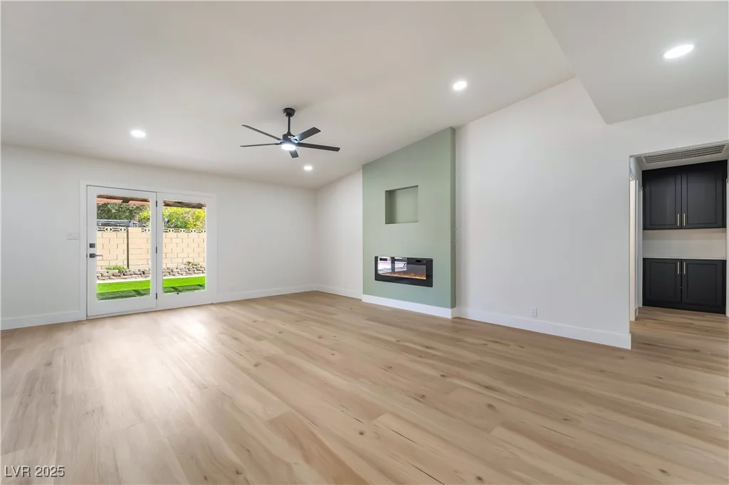 2700 Osborne, Henderson, NV 89014