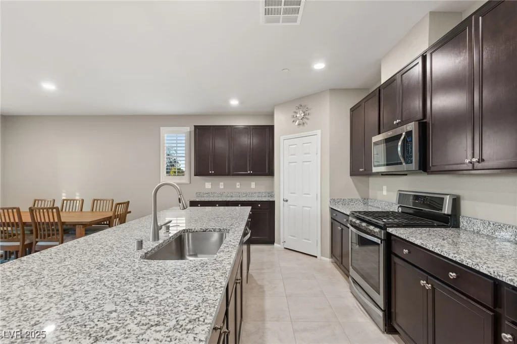 964 Midnight View, Henderson, NV 89015