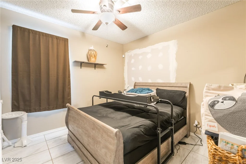 6921 Senton, Las Vegas, NV 89108