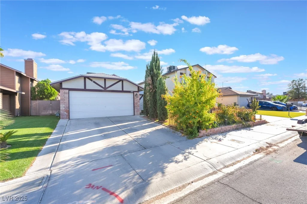 6921 Senton, Las Vegas, NV 89108