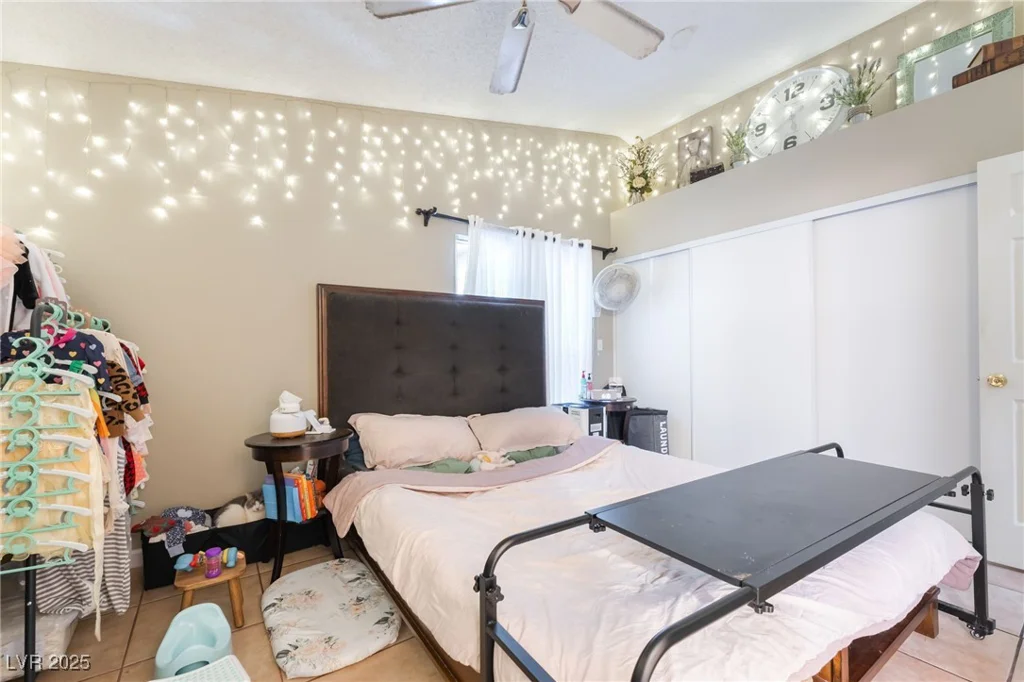6921 Senton, Las Vegas, NV 89108