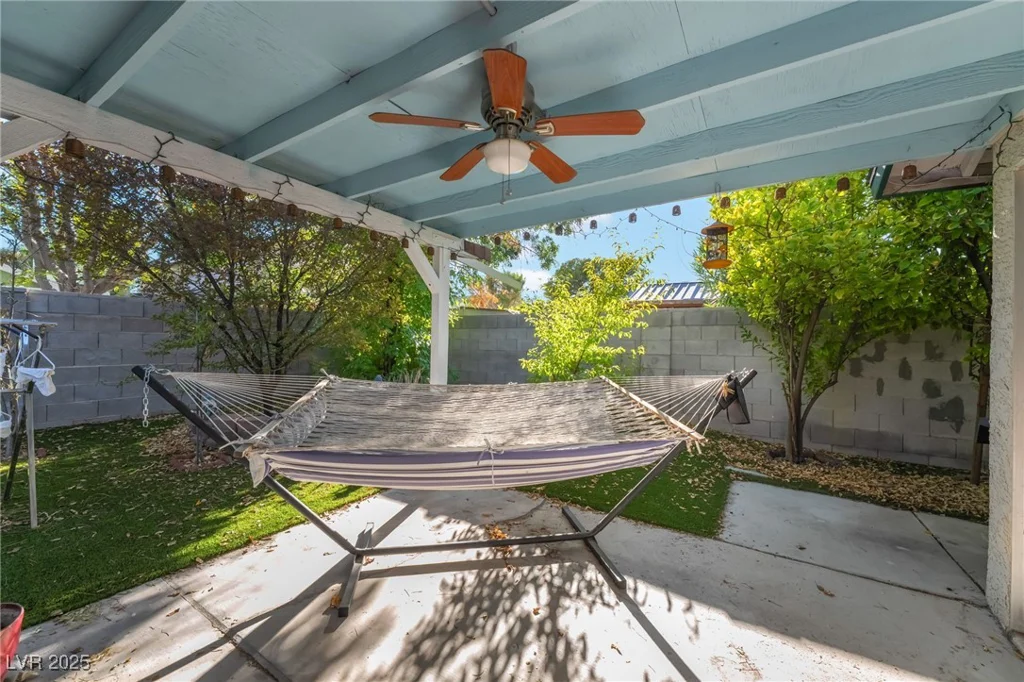 6921 Senton, Las Vegas, NV 89108